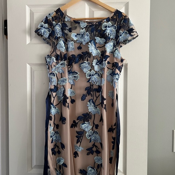 Adrianna Papell Blue and Beige Floral Dress - Picture 2 of 3